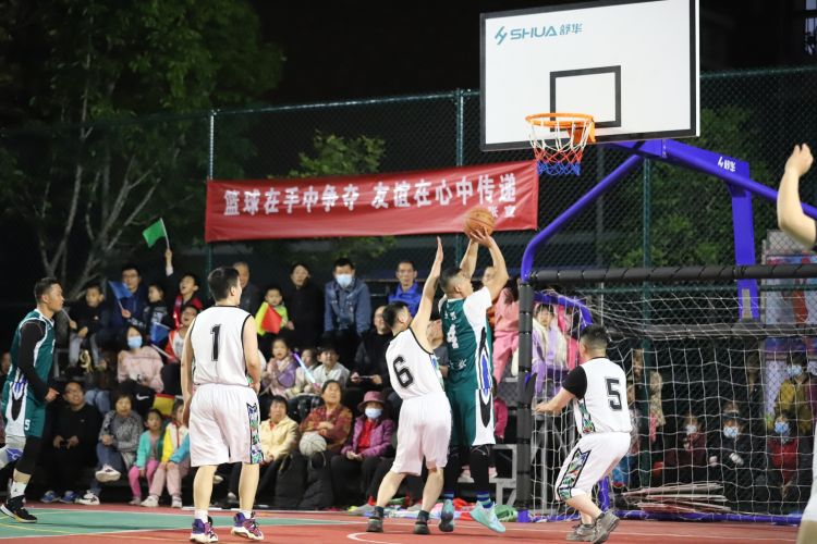 击败他们所