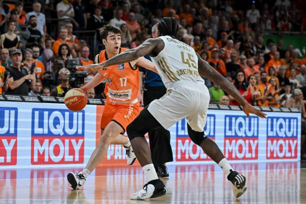 使得球队在 使得球队在