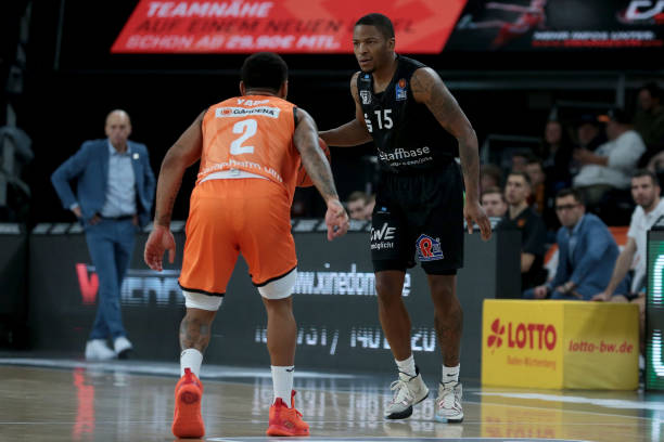 而年轻球员 而年轻球员