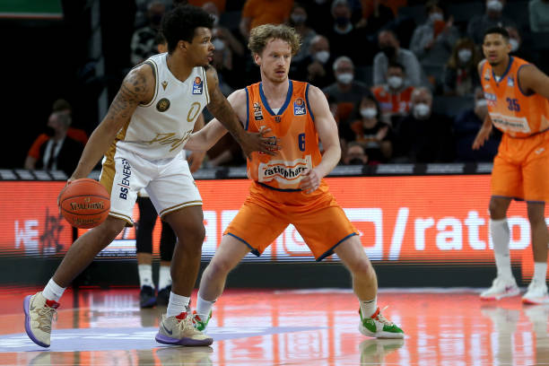 技术犯规次 技术犯规次