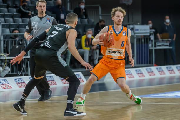 层面为球队 层面为球队